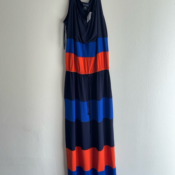 Enfocus Studio Dresses & Skirts - Enfocus Studio Navy Sleeveless Draped Maxi Dress